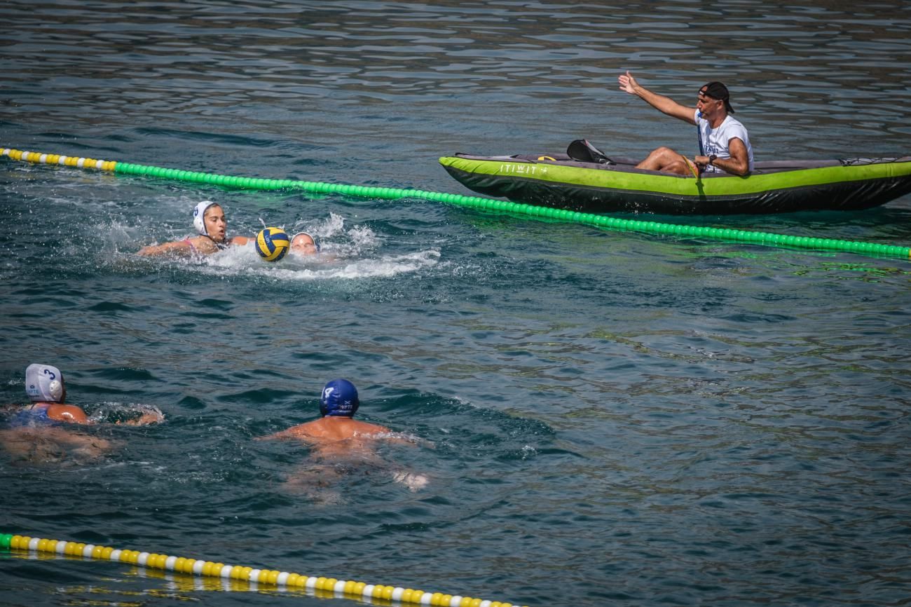 Nuevo campo de waterpolo en la playa de Las Teresitas