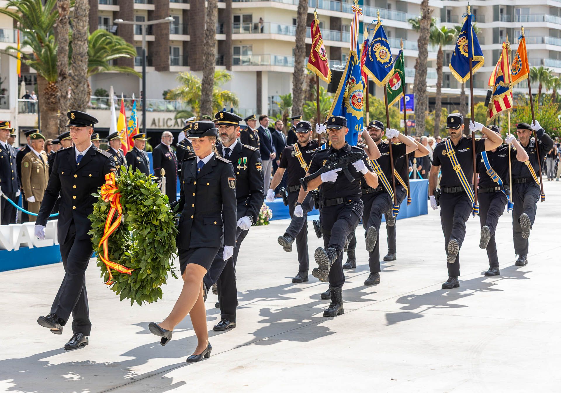 La Policía Nacional celebra en Alicante el día de su patrón
