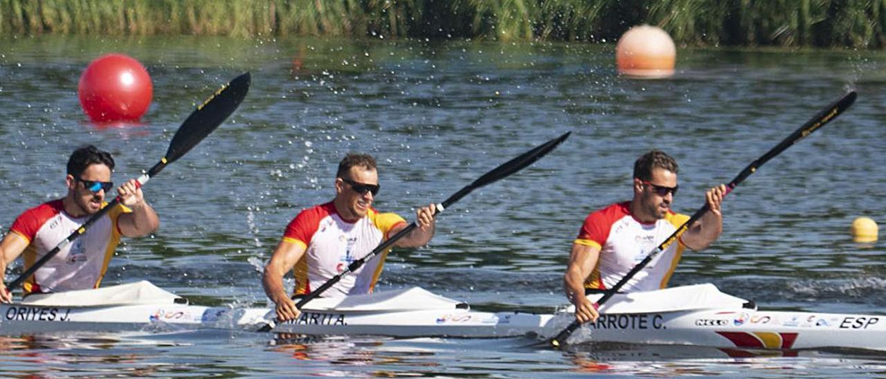 Carlos Garrote, al frente del K-4 500 metros de España que se clasificó para la final.