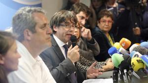 zentauroepp40757170 sacked catalonian president carles puigdemont  center  speak171031132048