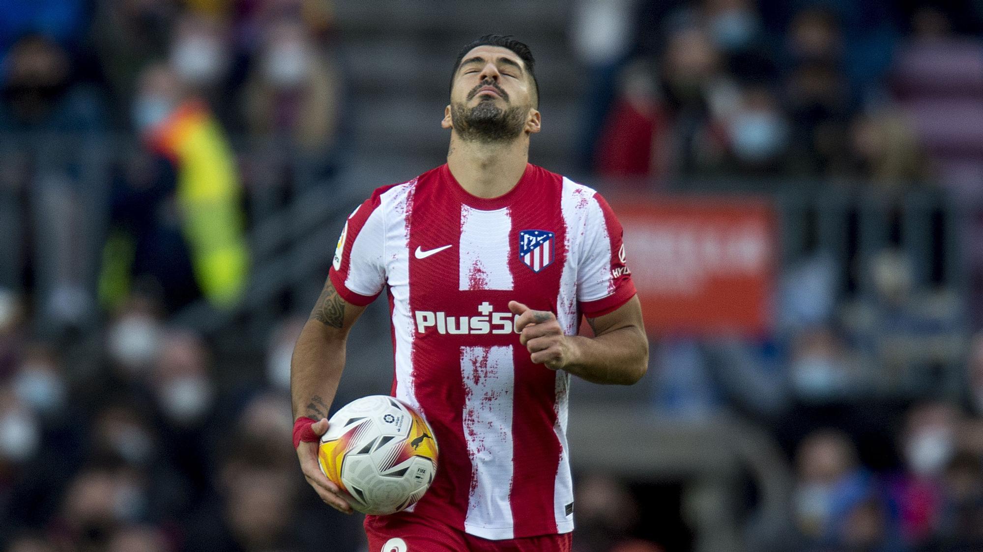 Barcelona. 06.02.2022. Deportes. Luis Suárez tras anotar durante el partido de liga de fútbol entre el FC Barcelona y el Atlético de Madrid en el Camp Nou. Fotografía de Jordi Cotrina