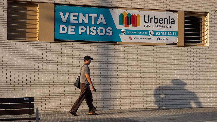 La compra de viviendas sube un 13,7% en julio y la firma de hipotecas, un 25%