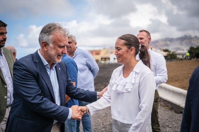 Inauguración carretera que atraviesa las coladas de La Palma "La puerta del futuro"