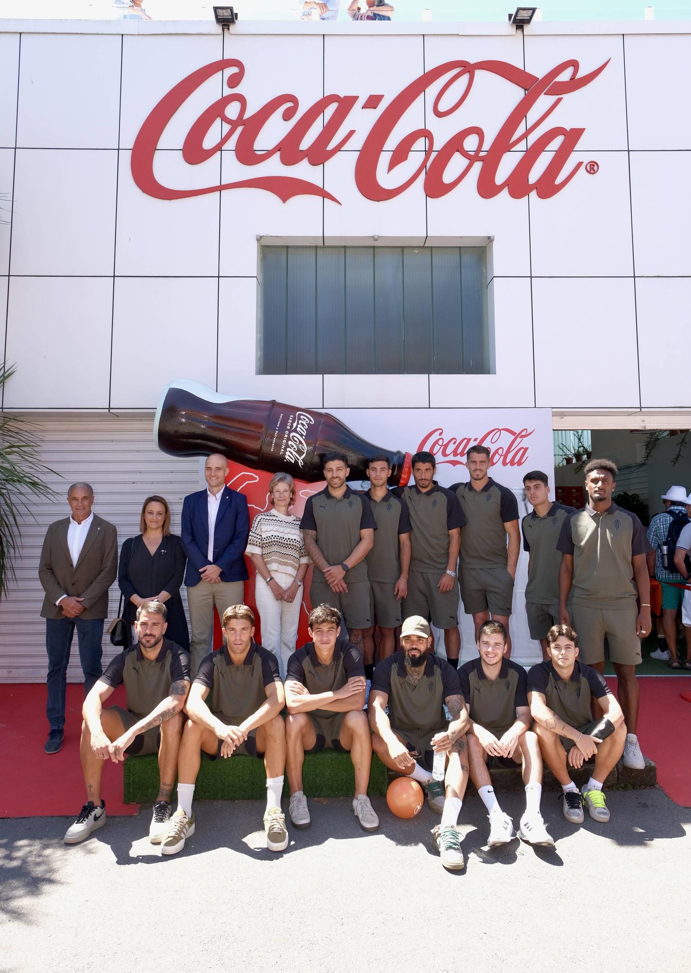 La visita del Sporting a la Feria de Muestras, en imágenes