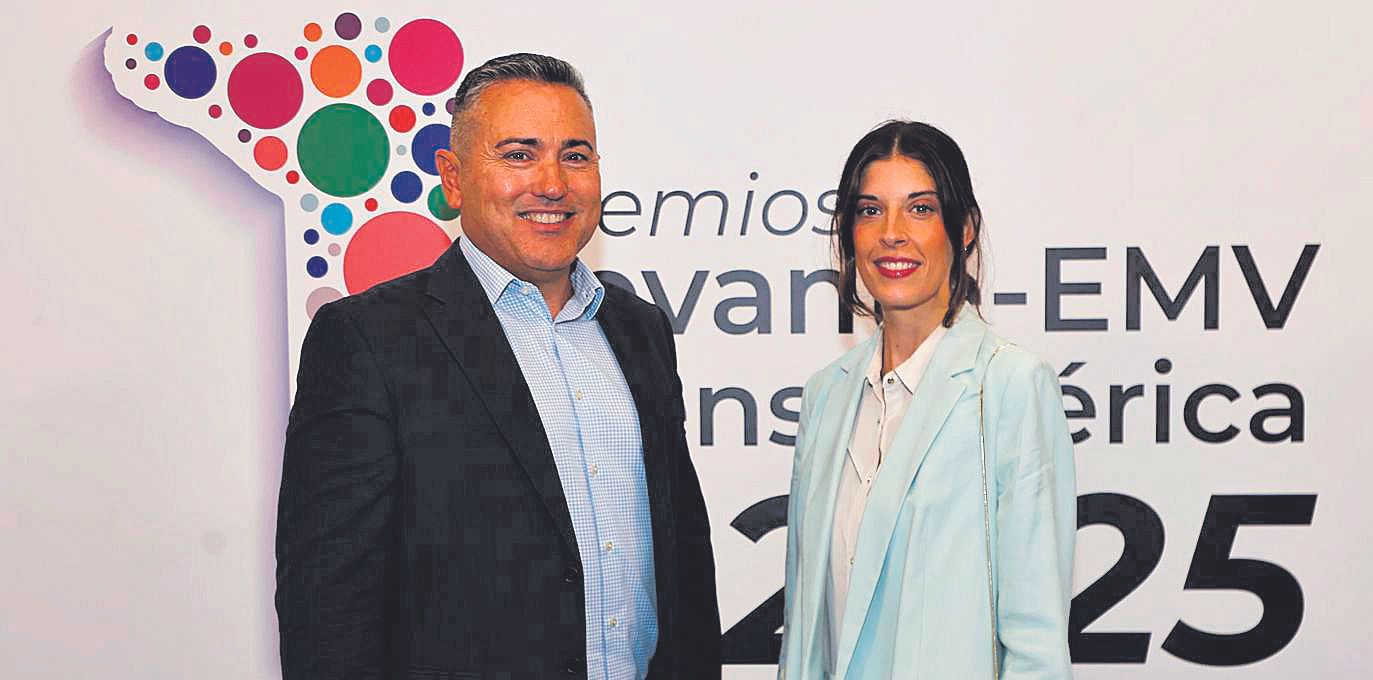 Carlos Ledó, fundador de Veganic; y Belén Torregrosa, directora de marketing de Veganic.