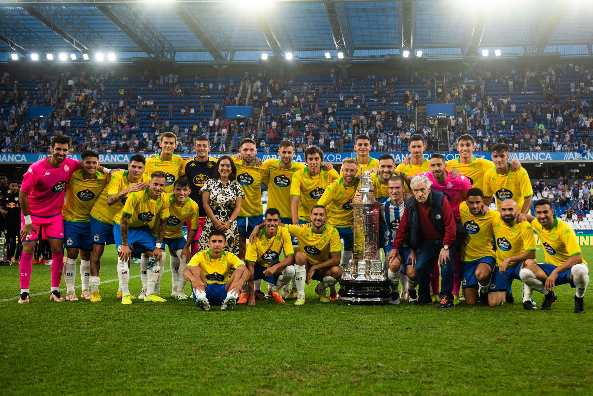 Trofeo Teresa Herrera 4-0 | El Dépor se da un festín entre las lágrimas