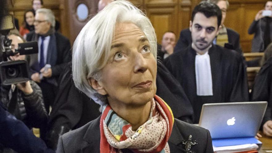 La justicia gala considera culpable de negliencia a la presidenta del FMI