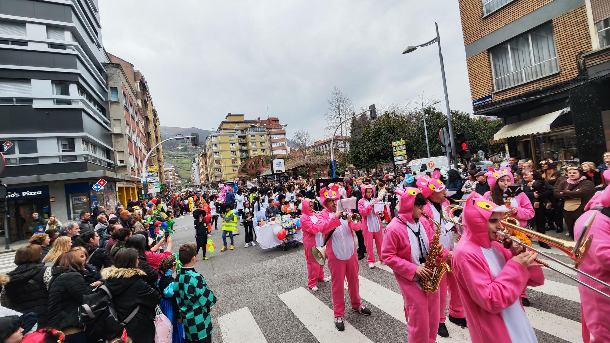 En imágenes, el Antroxu de Mieres.