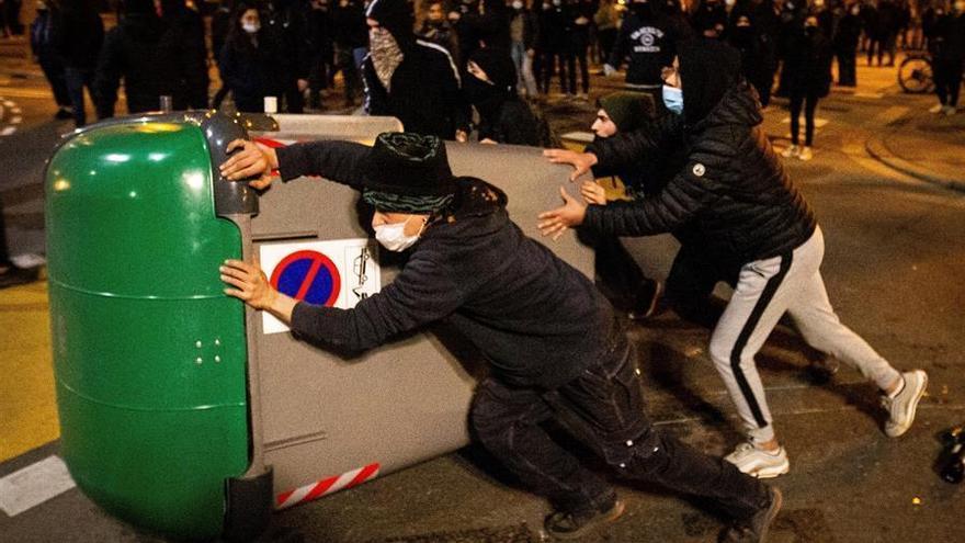 Resumen: Nuevos altercados en las protestas por Hasél en Cataluña y Madrid