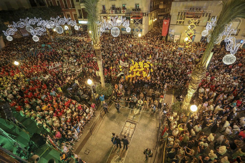 El pregón de las fiestas de Elche, en imágenes