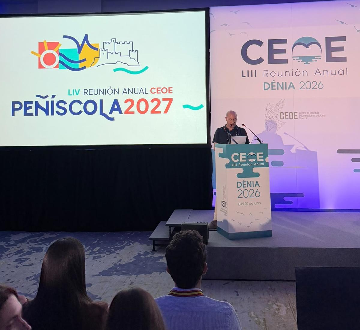 El presidente del Comité Organizador de la Reunión del CEOE 2027, Jorge Cantero, durante el anuncio de la elección de Peñíscola como sede del encuentro odontológico