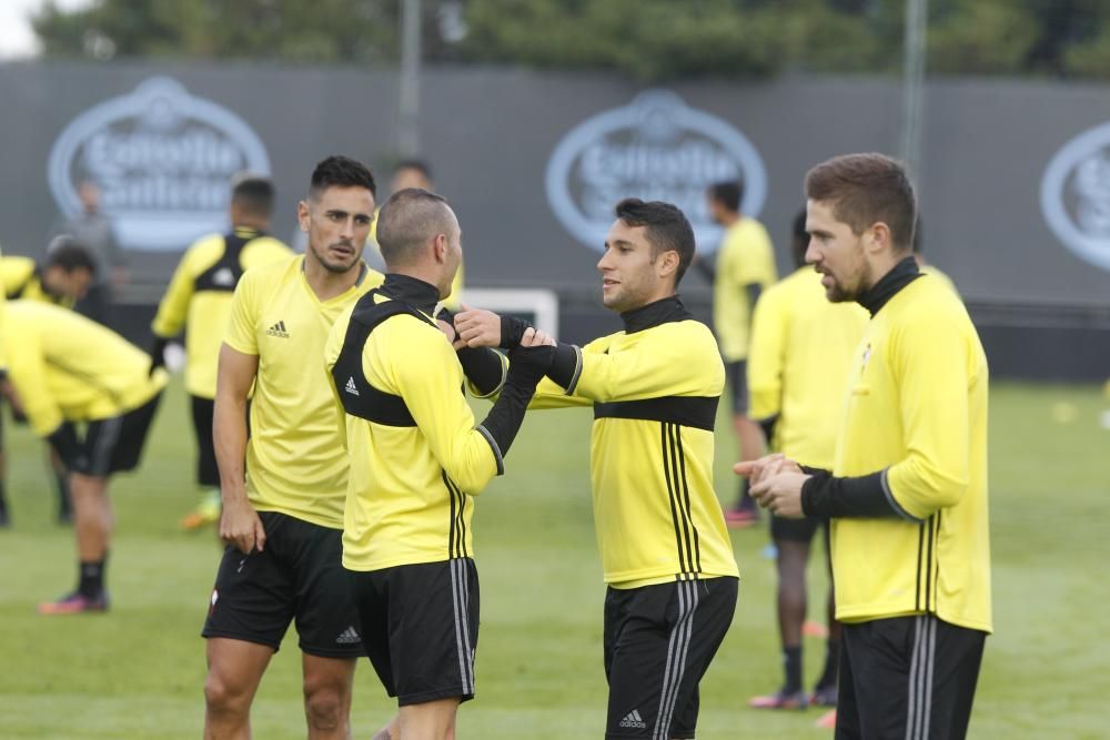 Entrenamiento del Celta antes de enfrentarse al Ajax // R.Grobas