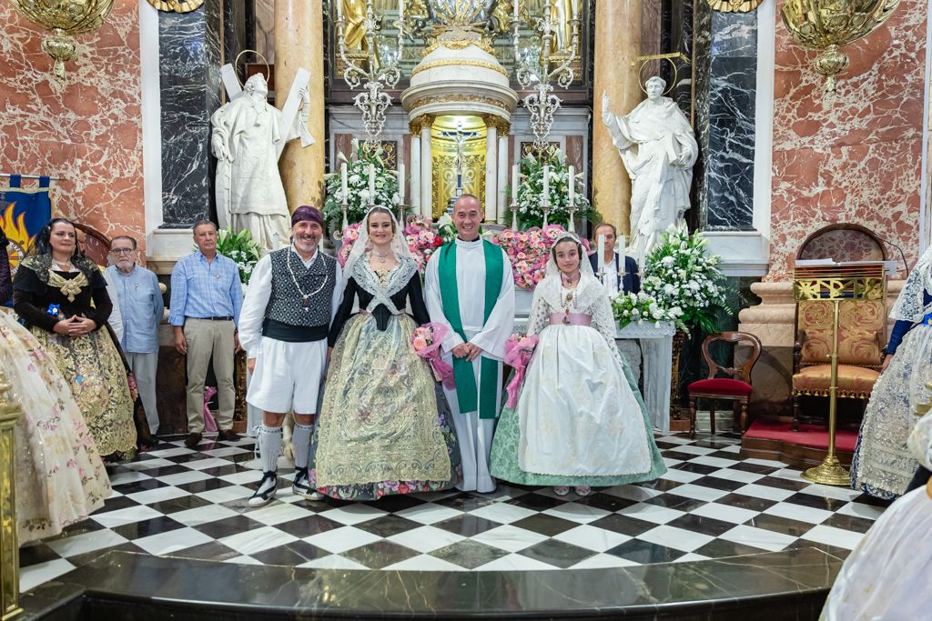 Una Ofrenda en pleno Septiembre con las Fallas del Marítimo