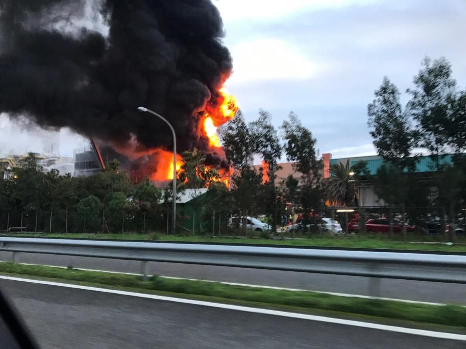 Un incendio en Ence activa alarmas en Pontevedra