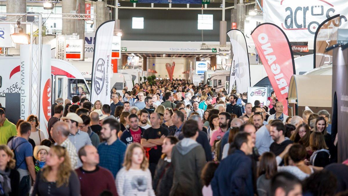 Visitantes en la pasada edición del salón Caravaning