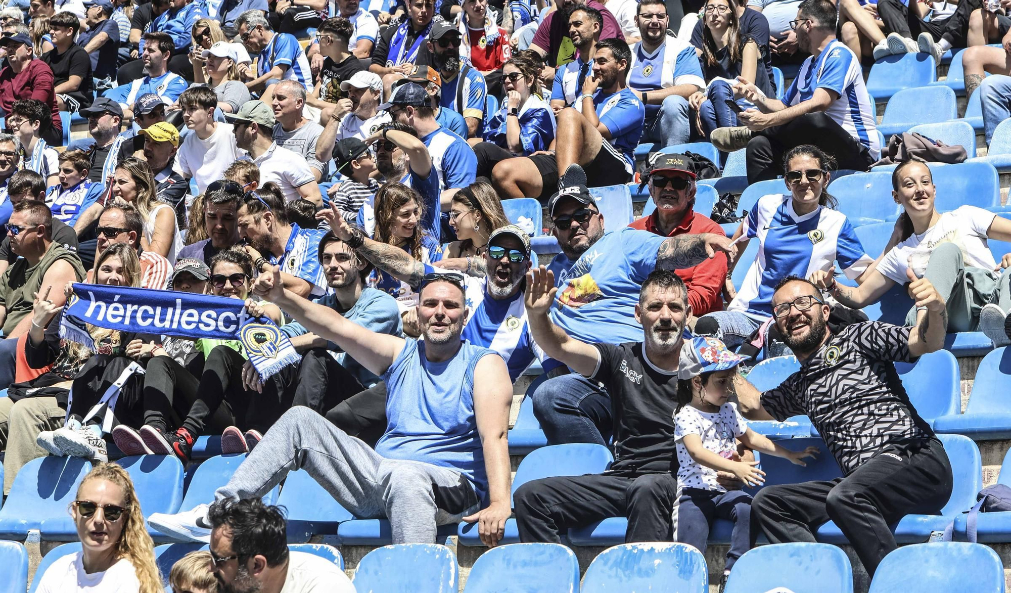 Las imágenes del Hércules CF- Peña Deportiva (5-1)