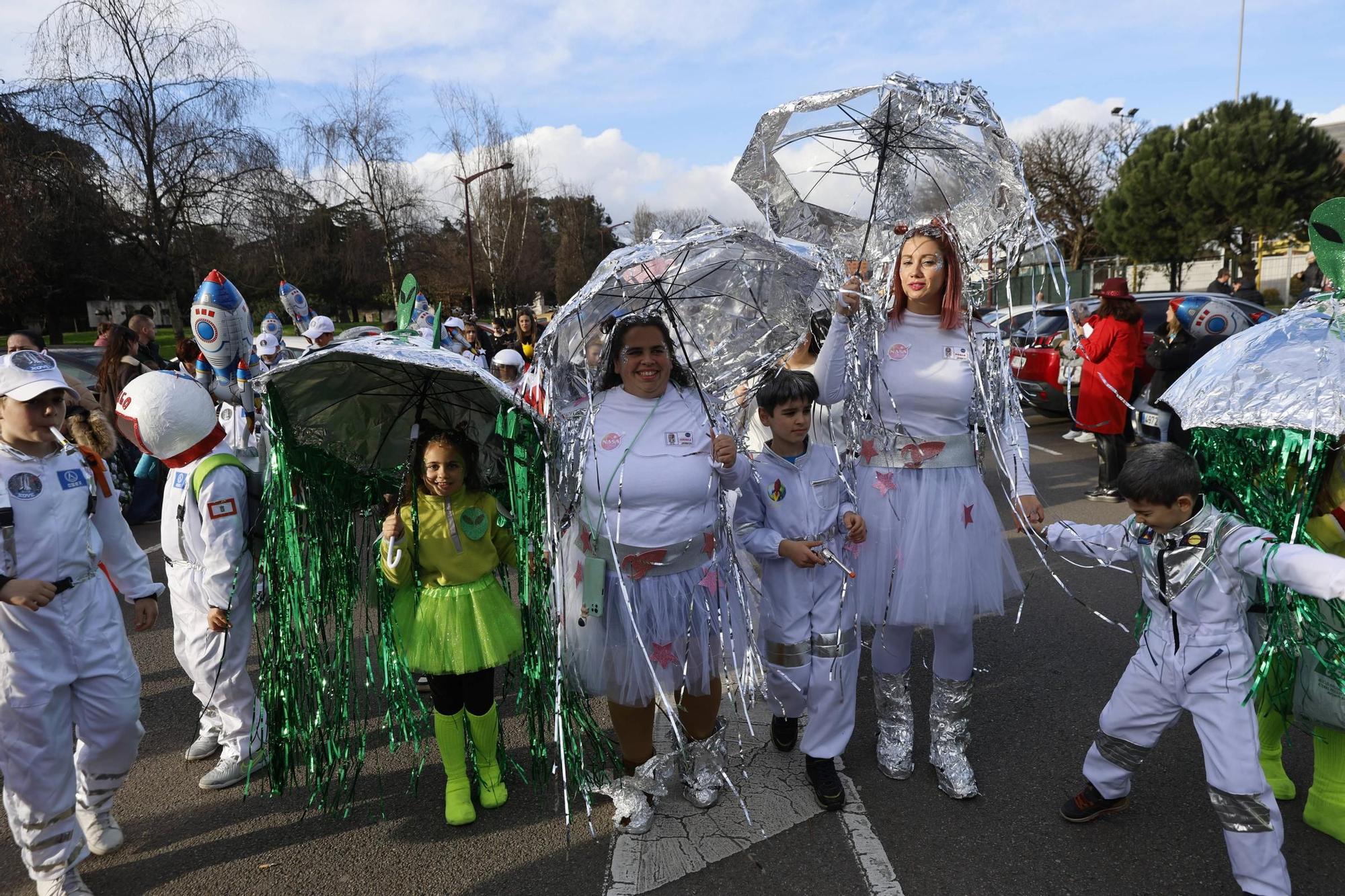 Así fue el desfile de Antroxu en la zona oeste de Gijón (en imágenes)