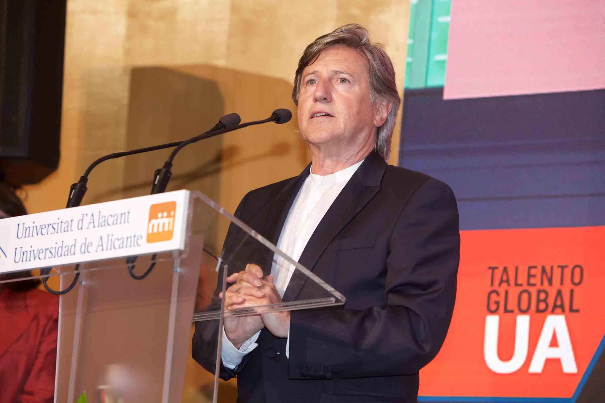 IV edición de la gala "Alumni UA" 2025 en la Universidad de Alicante