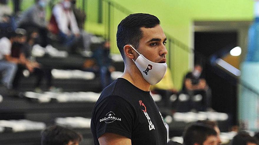 Cacheda, durante un partido en el Lalín Arena. |  // BERNABÉ/JAVIER LALÍN