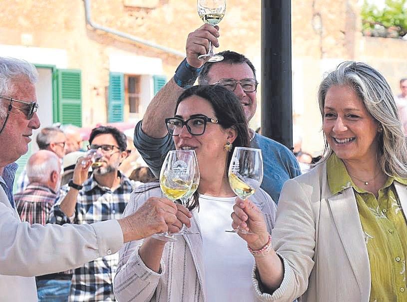 José Luis Roses, Xisca Armero y Pilar Amate.