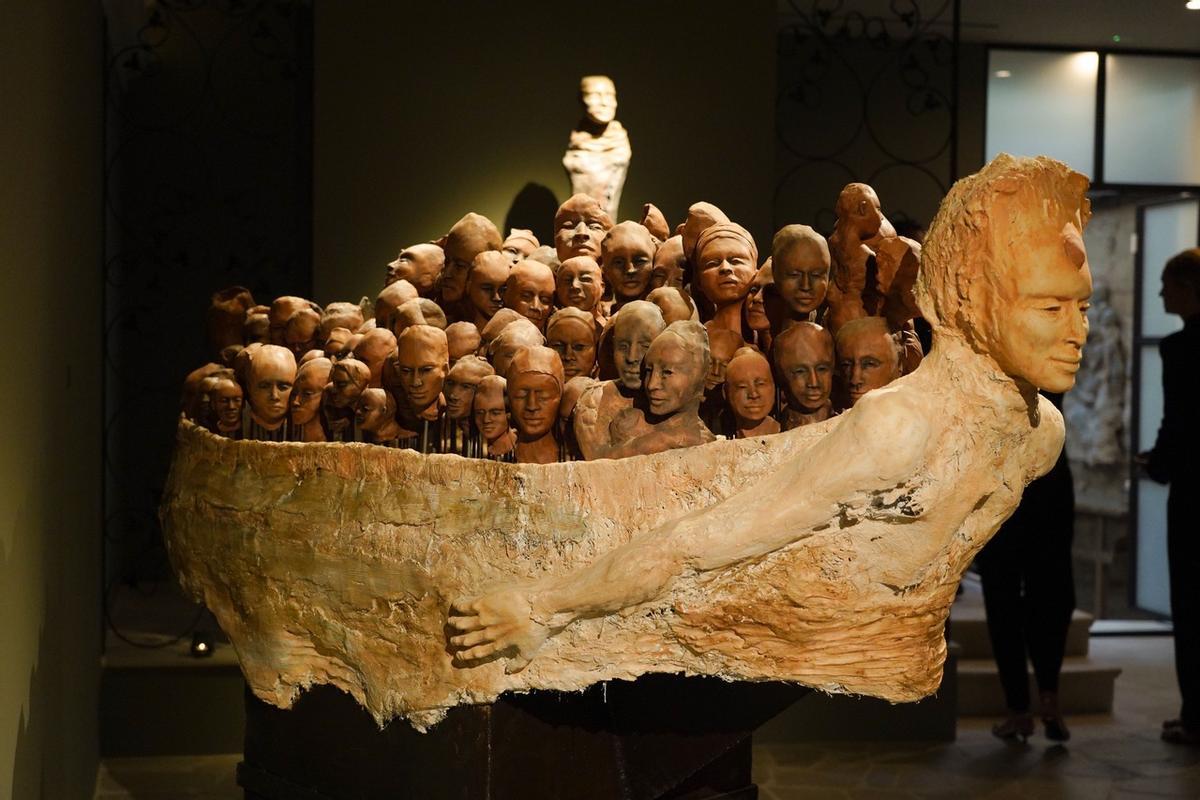 Das Werk „El viaje“ der Bildhauerin María Isabel Ballester.