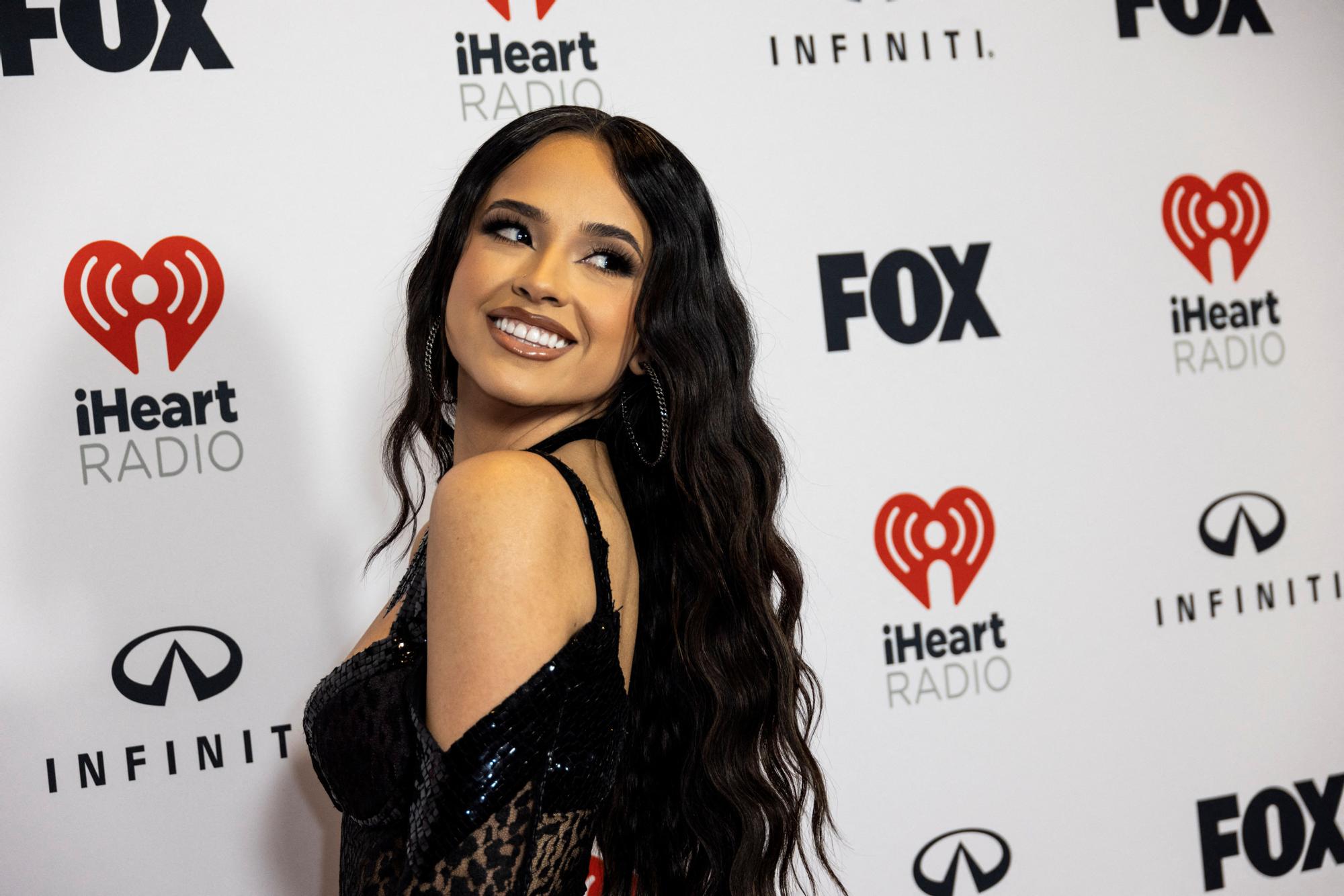 Las mejores imágenes de la alfombra de los iHeartRadio Music Awards 2023