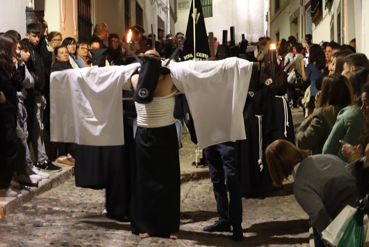 Procesión de los Empalaos del Lunes Santo en Jerez de los Caballeros.