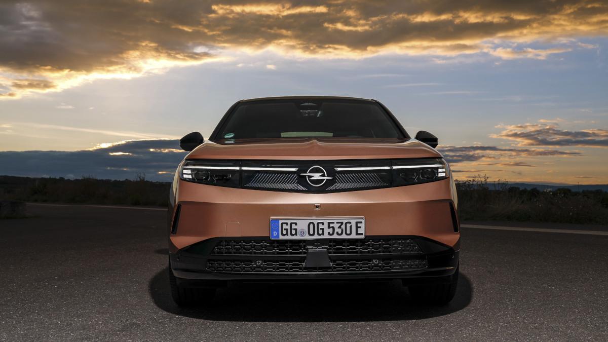 Opel Grandland Eléctrico Long Range