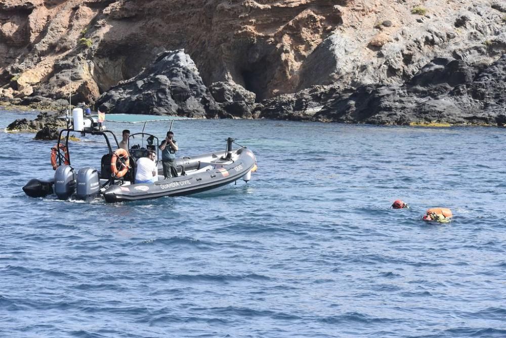 Recuperan parte de un ancla romana en aguas de Cab