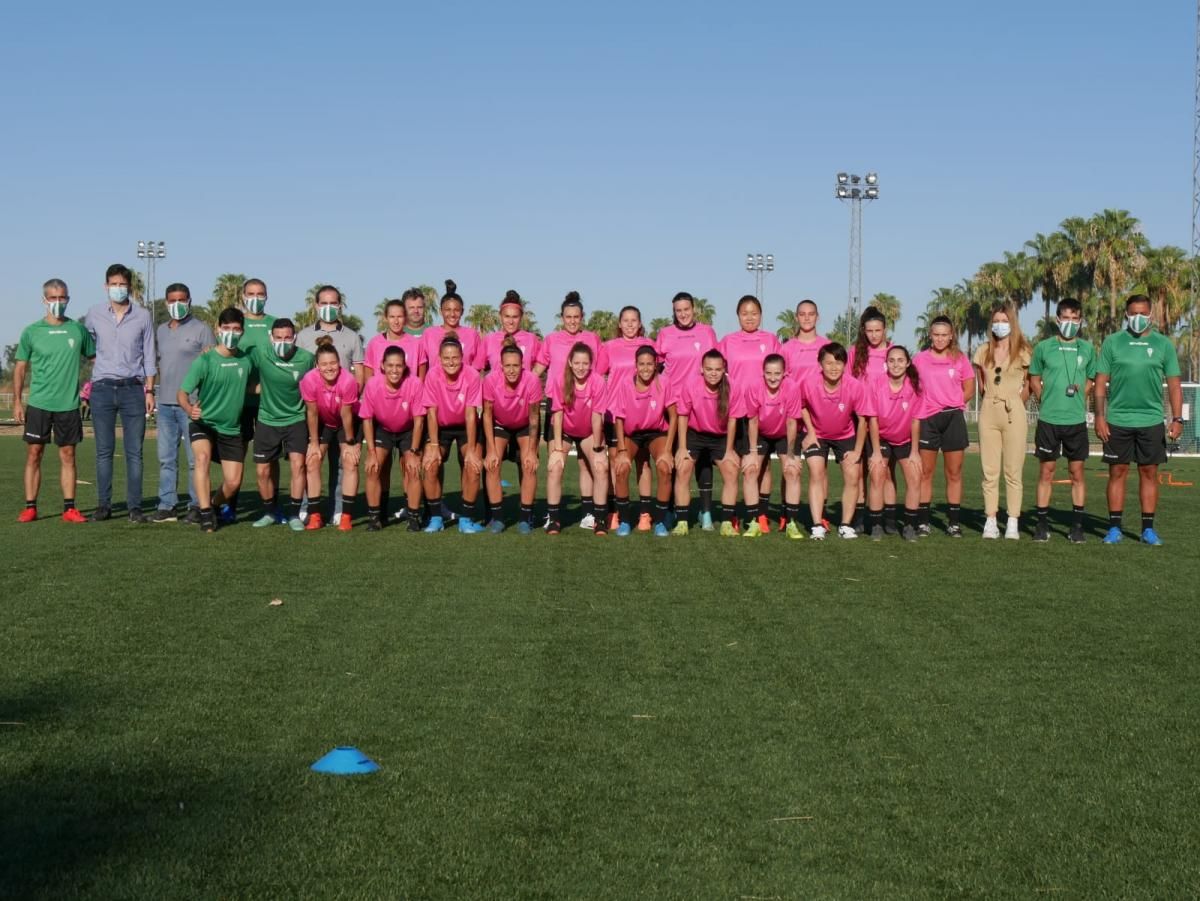 El Córdoba CF Femenino de Ariel Montenegro comienza a rodar