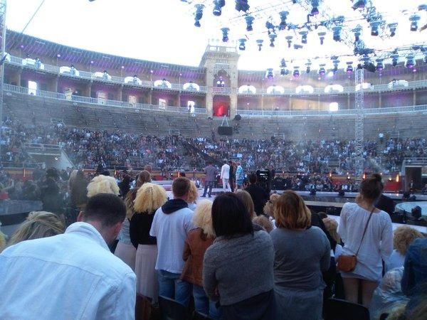 Impressionen aus dem Publikum beim Finale in der Arena.