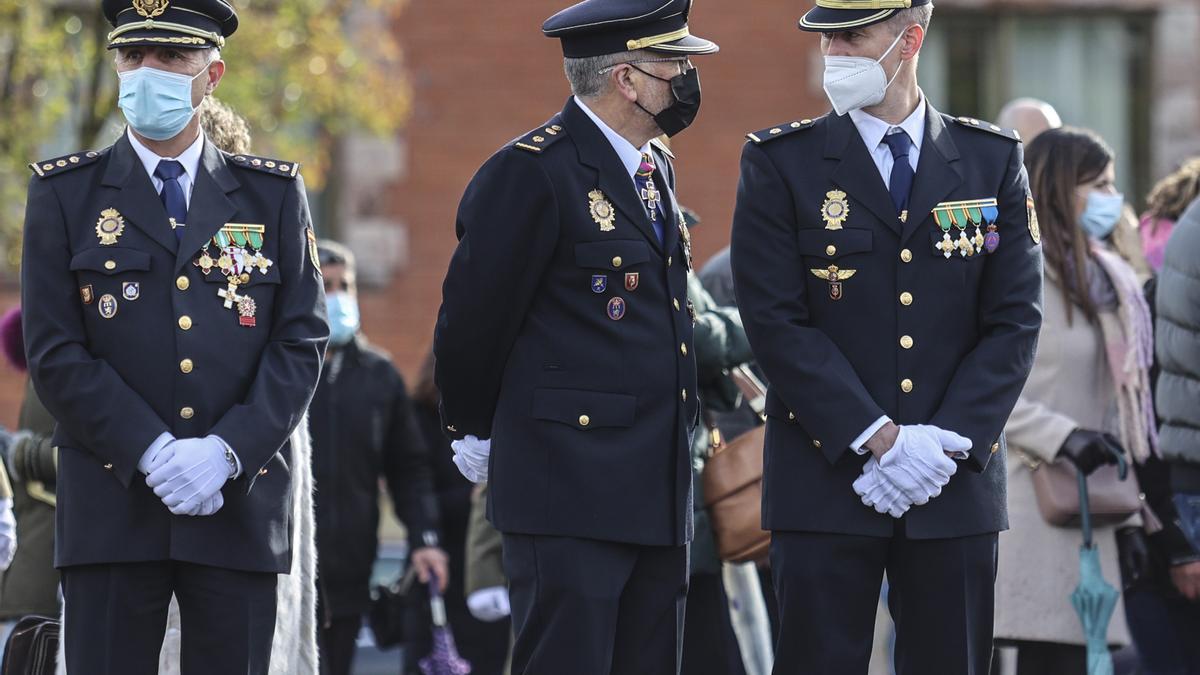 Adrián Barbón  en los actos conmemorativos de la festividad de la Inmaculada Concepción, patrona del Arma de Infantería, en Cabo Noval