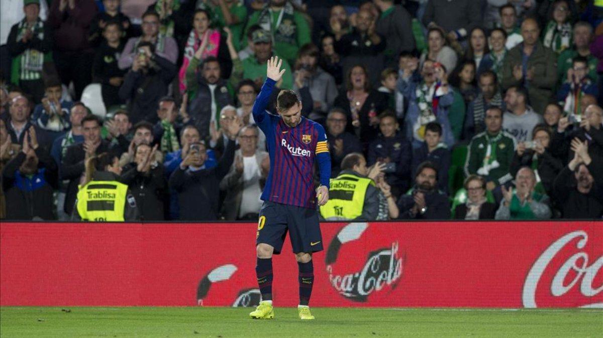 Messi salió ovacionado del Benito Villamarín