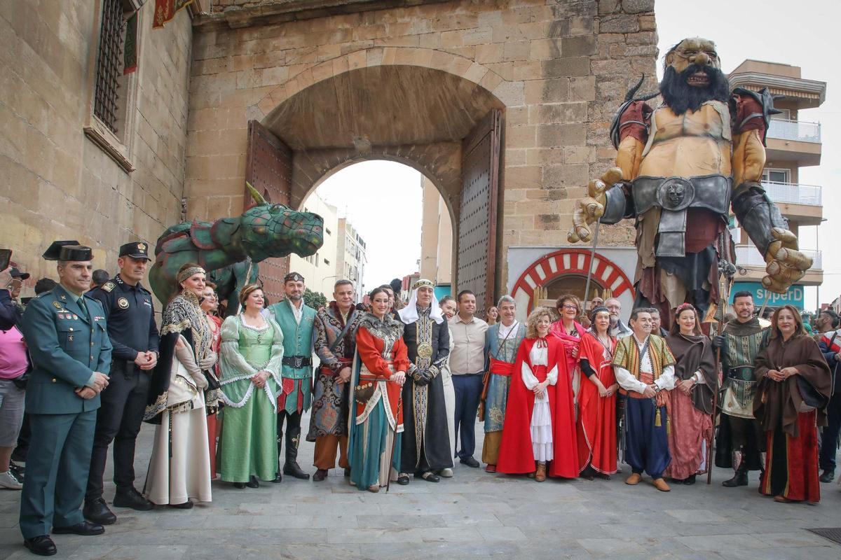Estas son las mejores imágenes del arranque del Mercado Medieval de Orihuela 2026