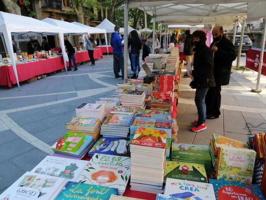 Parades a Manresa per celebrar Sant Jordi 2021