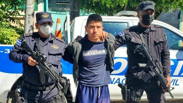 Detienen en El Salvador un sospechoso de asesinato de una joven futbolista