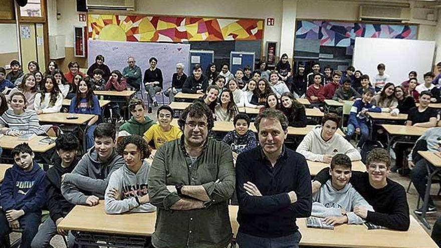 Alumnos del Son Pacs conocen a Domingo Villar