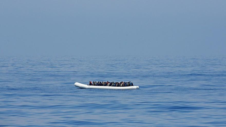 Mueren cuatro migrantes en Cádiz al ser obligados a lanzarse al mar desde una embarcación