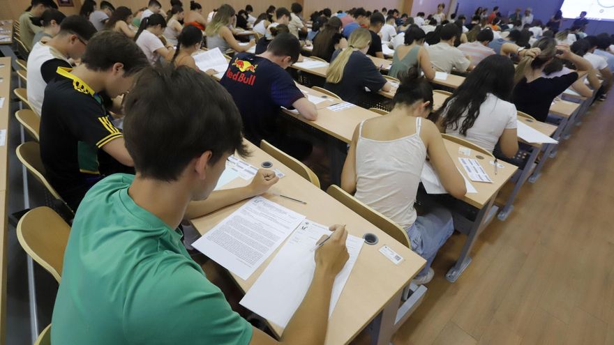 Un 60 % de los estudiantes cordobeses superan la Selectividad en la convocatoria extraordinaria de julio
