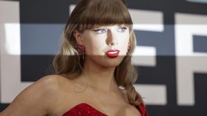 Los Angeles (United States), 02/02/2025.- US singer-songwriter Taylor Swift on the red carpet for the 67th annual Grammy Awards ceremony at Crypto.com Arena in Los Angeles, California, USA, 02 February 2025. EFE/EPA/ALLISON DINNER