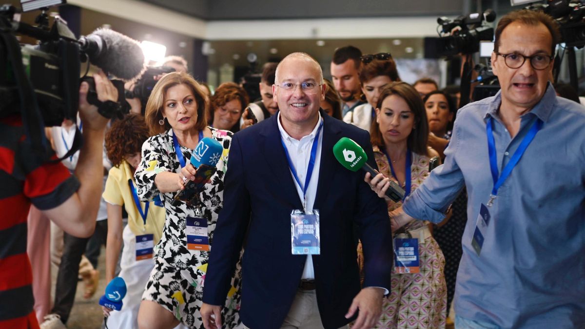 Miguel Tellado: "El PSOE está en descomposición. La renuncia de Salazar es la prueba más evidente"
