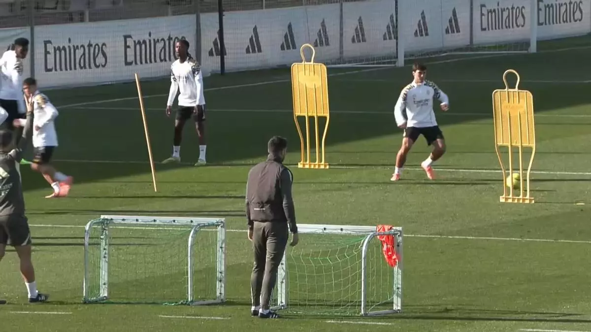 Sorpresas en la convocatoria del Madrid