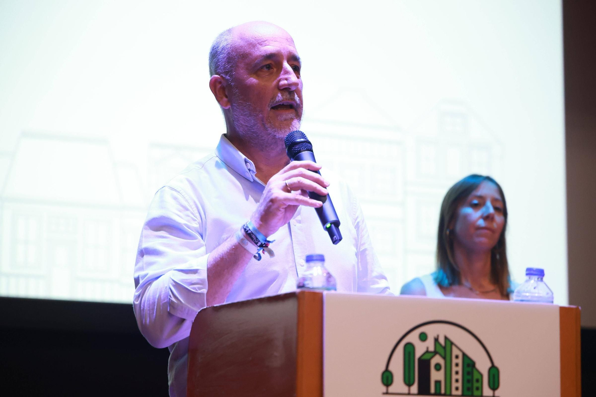 Fotogalería | Sorteo cien viviendas protegidas en el barrio cacereño de El Junquillo