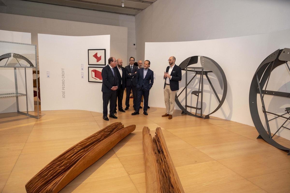 'Espacio y Tiempo': un paseo en A Coruña por las esculturas de la Colección Abanca