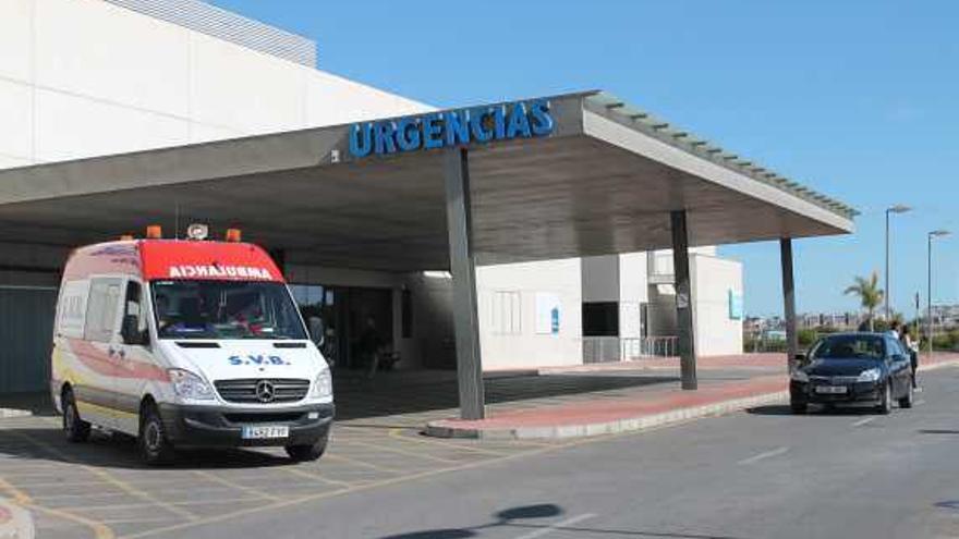 Una asociación critica que Sanidad hacina a pacientes leves y graves en las ambulancias