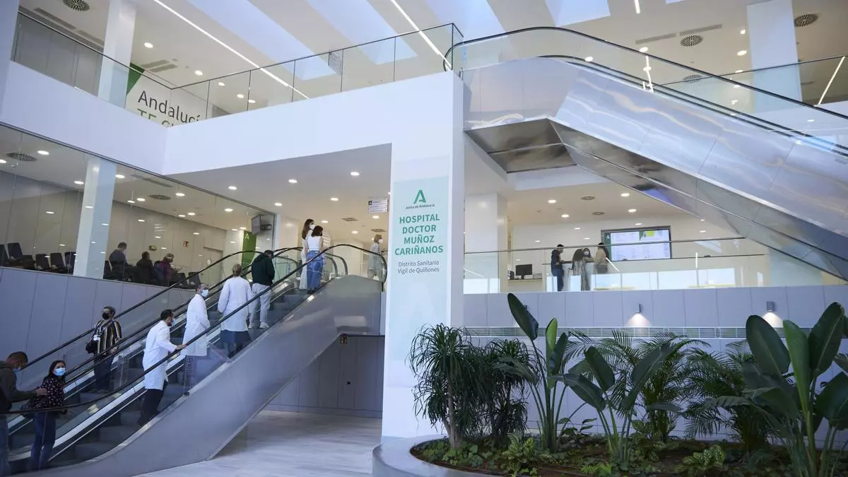 La Junta vuelve a cerrar "temporalmente" la UCI del Hospital Muñoz Cariñanos
