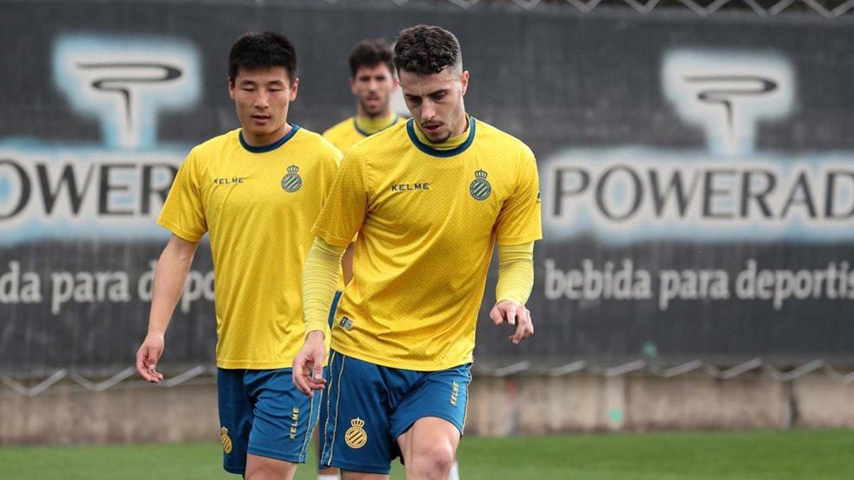 Mario Hermoso se ha sumado al stage con el resto de los jugadores del Espanyol