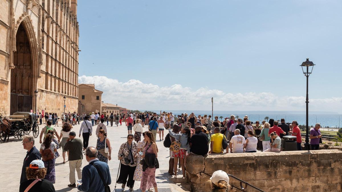 España registra el mejor agosto de su historia con más de 12 millones de turistas