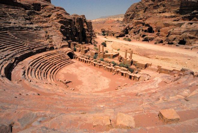 Anfiteatro, Petra, 10 curiosidades