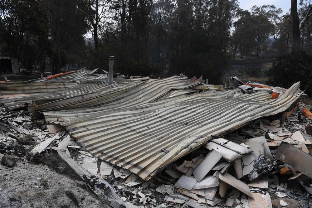 Al menos 12 muertos por los incendios en Australia